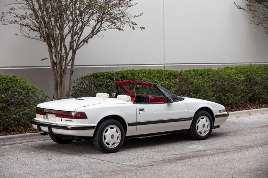  Buick Reatta Convertible Select 60 (4EC97) 1990 года  (фото 46 из 49)